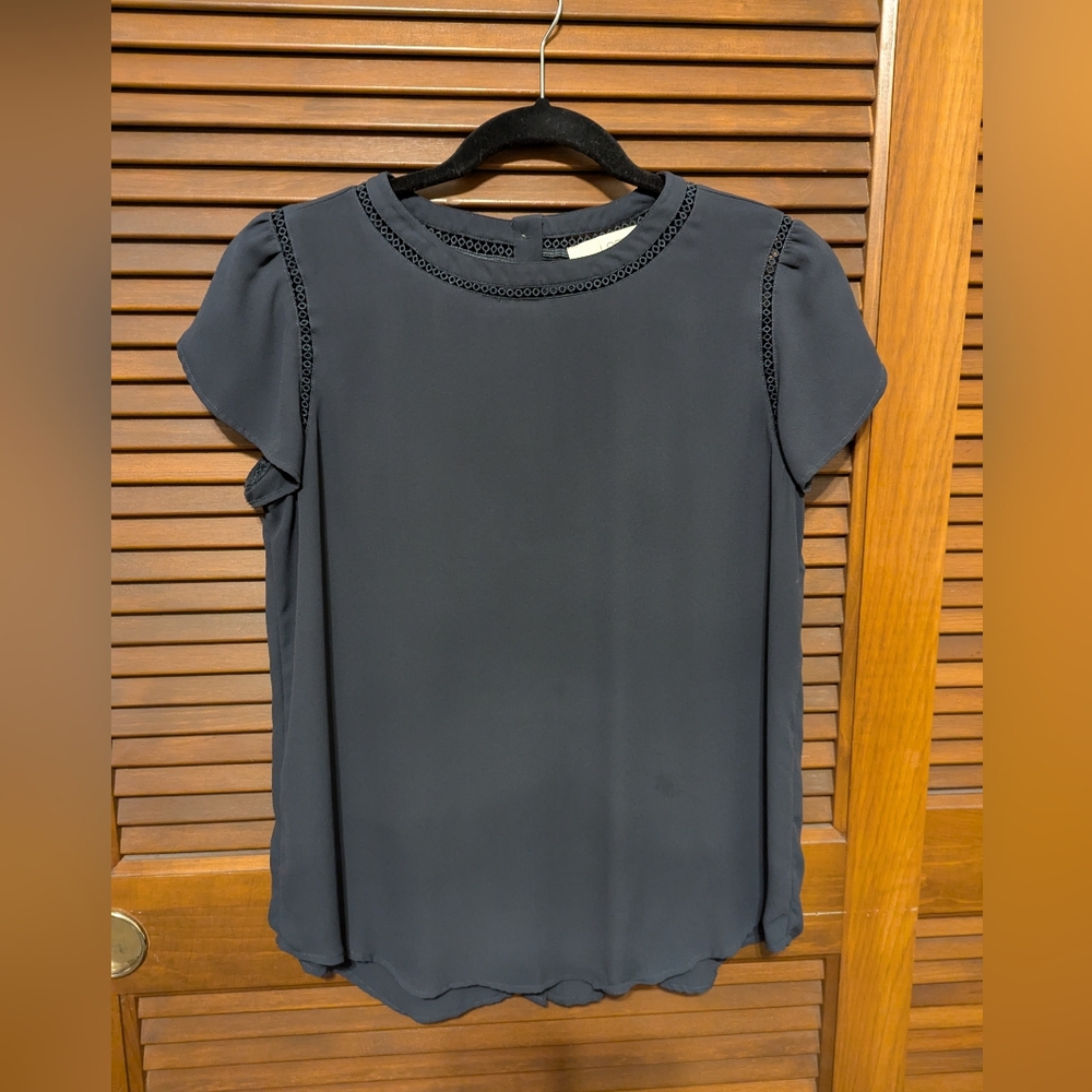 Loft gray short sleeve blouse